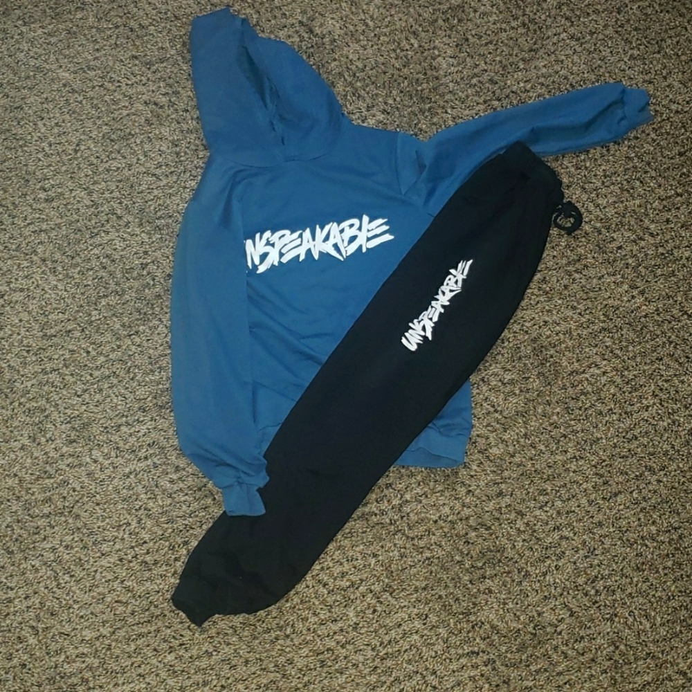 unspeakable lounge set Medium